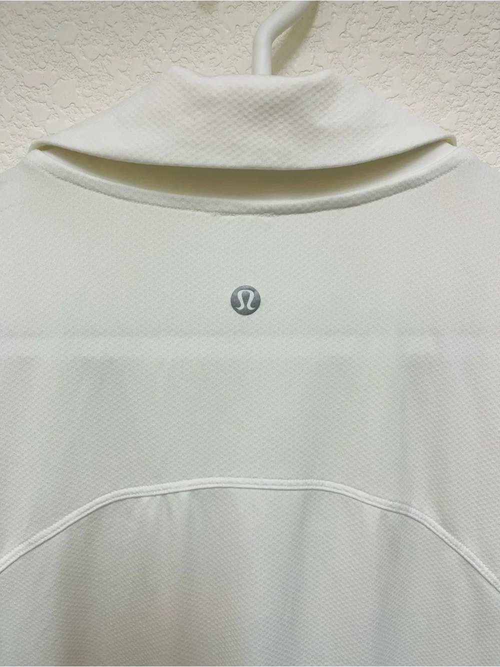 LULULEMON White Quick Dry Short Sleeve Polo Shirt Women’s Size 10 Tennis Golf